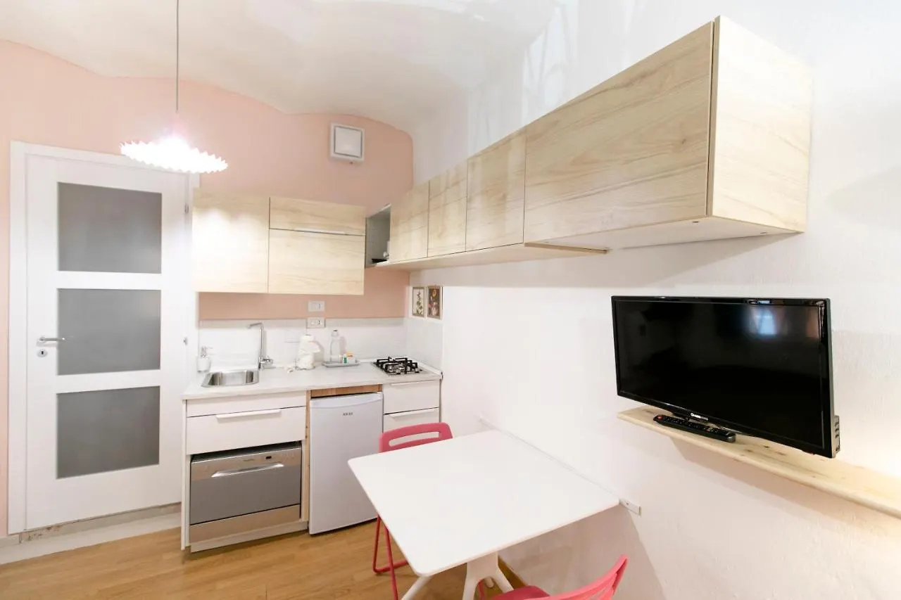 בולוניה Saragozza Apartments