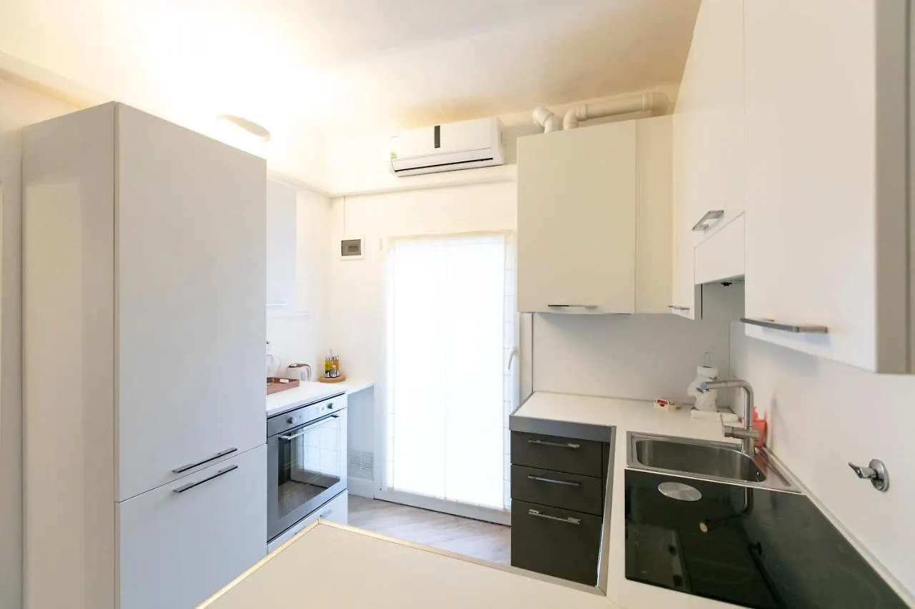 בולוניה Saragozza Apartments
