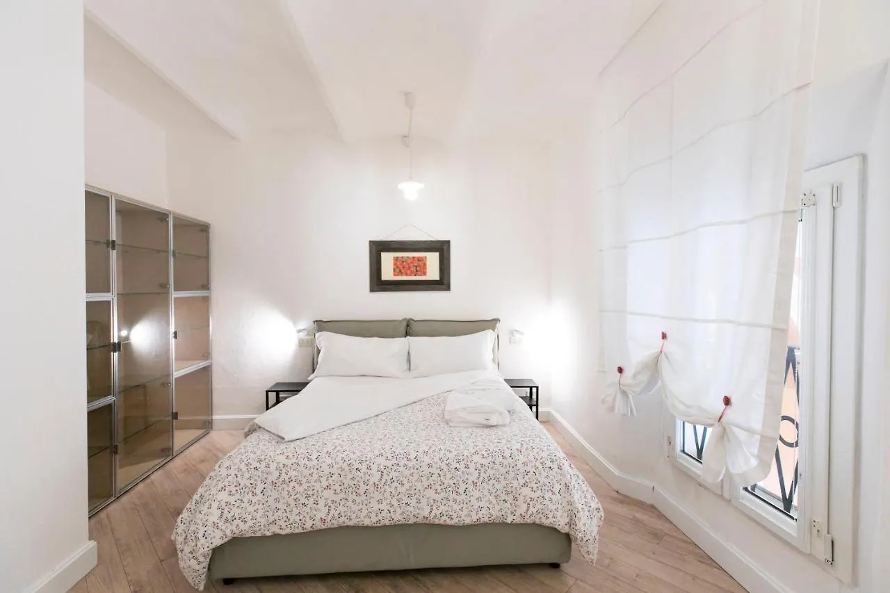 Saragozza Apartments Bologna Italia
