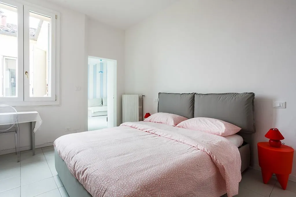 בולוניה Saragozza Apartments