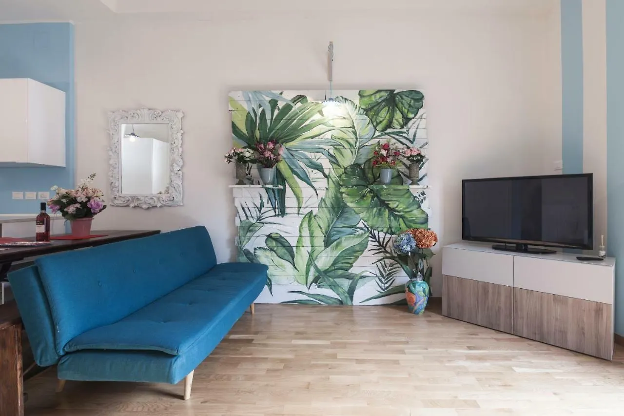 Saragozza Apartments  Bologna